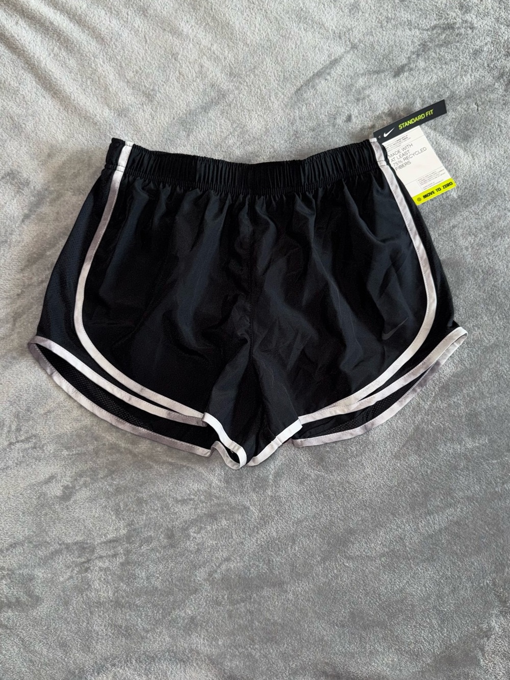 New with Tag Nike Tempo Black Athletic Running Shorts Women’s Size Medium